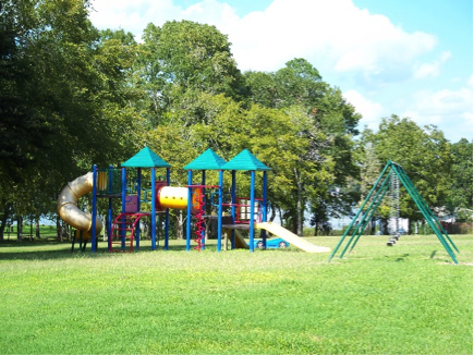 Bishops Landing Amenities - Playground